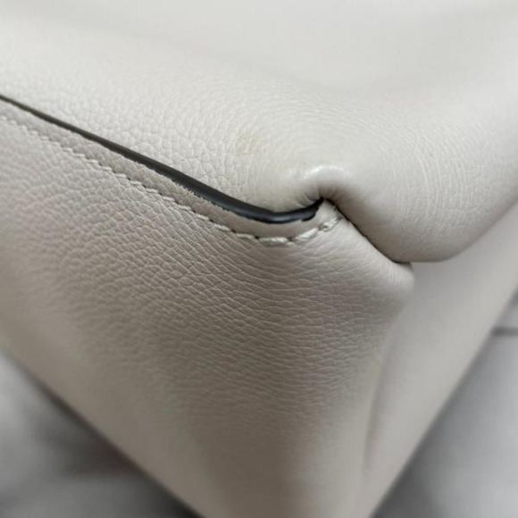 Louis Vuitton LockMe Shopping Tote Bag Greige Calf Leather - Picture 7 of 8